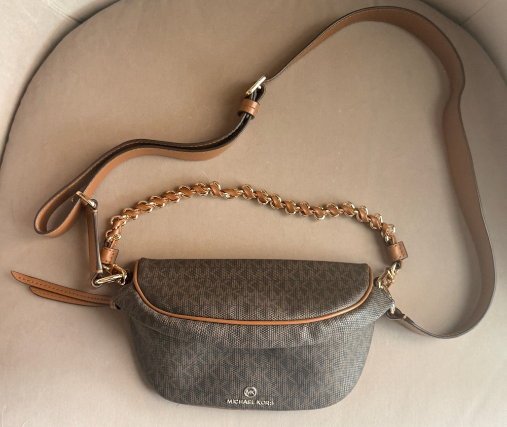 Michael Kors Slater Medium Signature Logo Sling Pack
